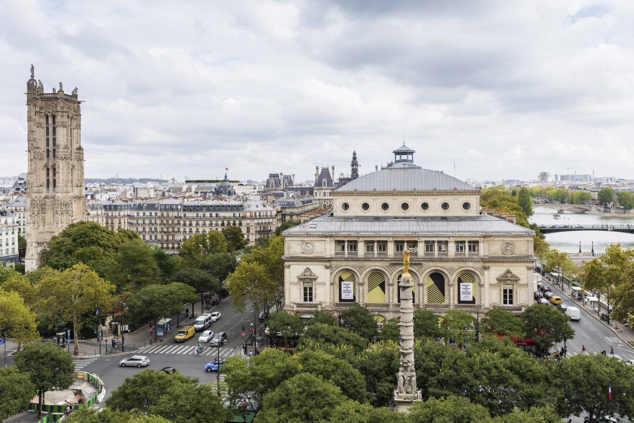 Photographe professionnel de reportage à Paris pour les entreprises et les institutions